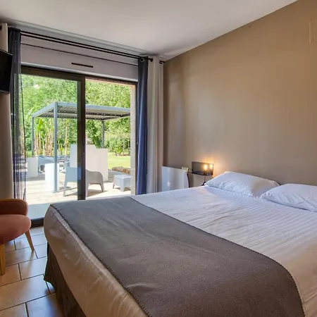 Le Relais Du Touron 3*