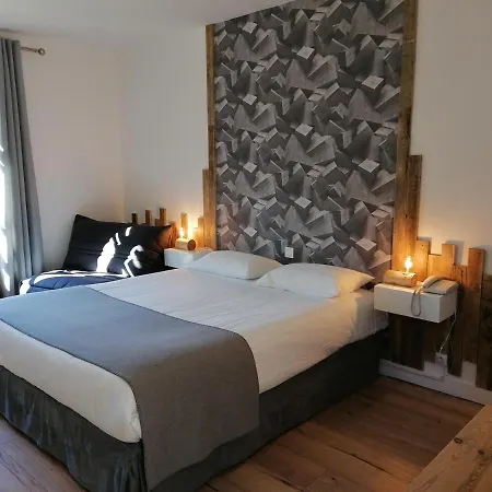 Le Relais Du Touron 3*